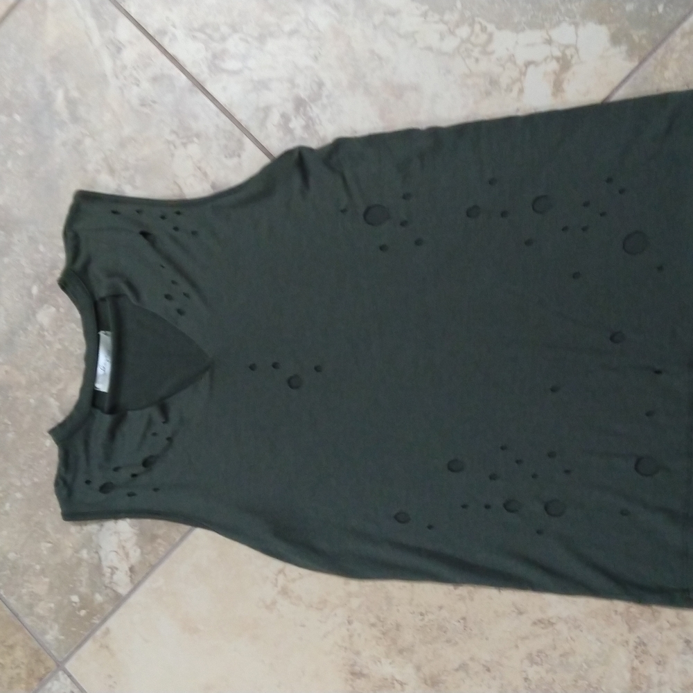 Gaze, M, Green tank top
